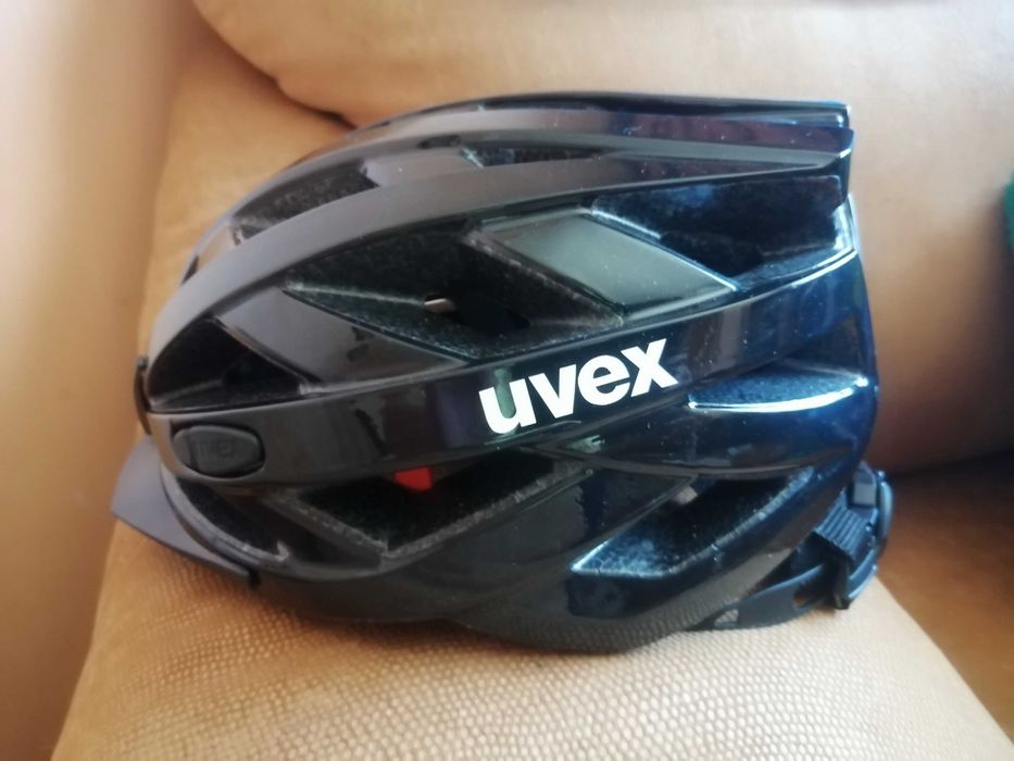 Велошлем. Велошолом Uvex I-vo 3D. Розмір 52-57. Ідеальний стан.