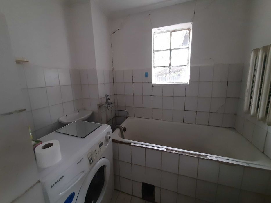 Продаю будинок із земельною ділянкою в м.Чоп