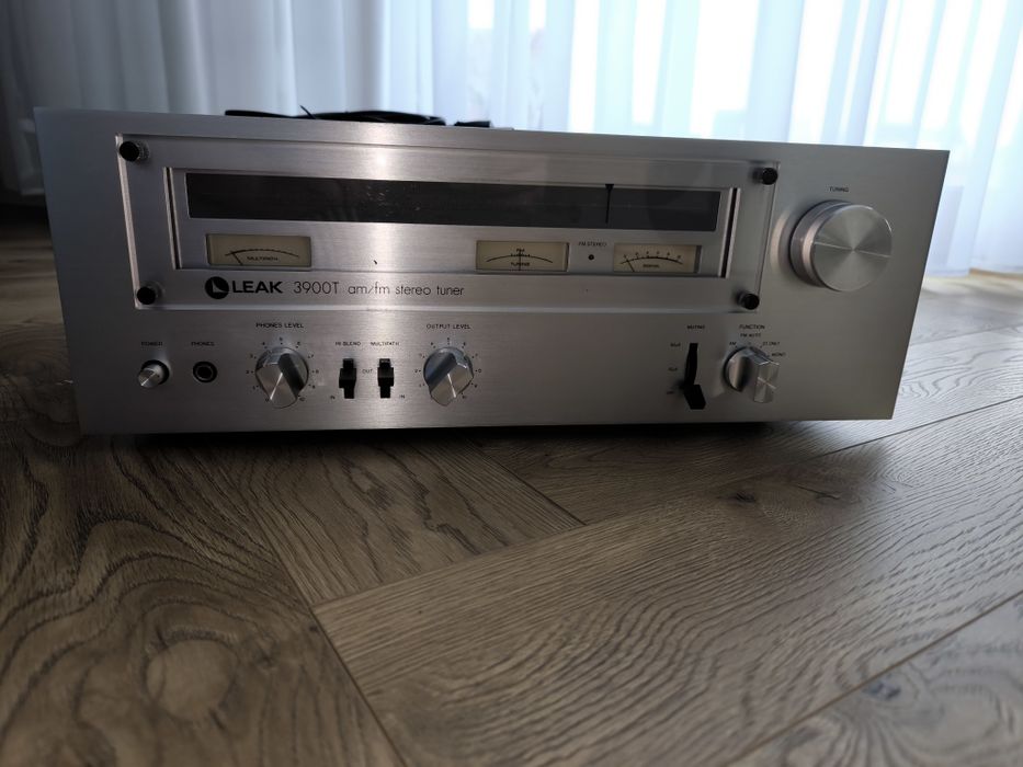 Leak 3900T tuner FM