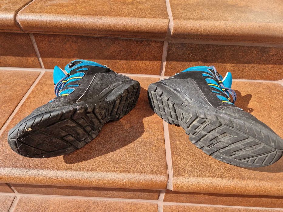 Buty trekingowe, górskie dziecięce Decathlon, r. 38 jr