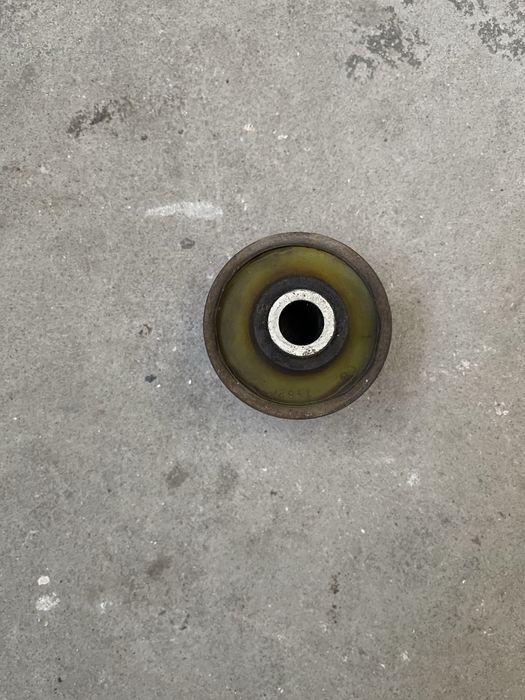 Шарові опори, тяги, рульові накінечники та інше ходової RAV 4