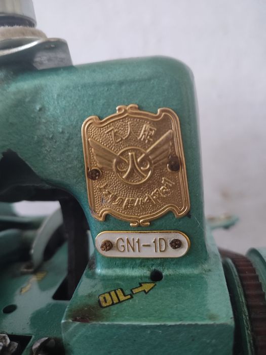 Оверлок бытовой промышленный