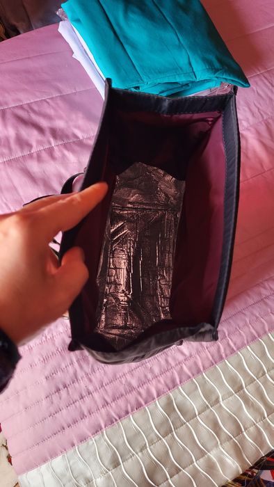 Lancheira de nylon preta