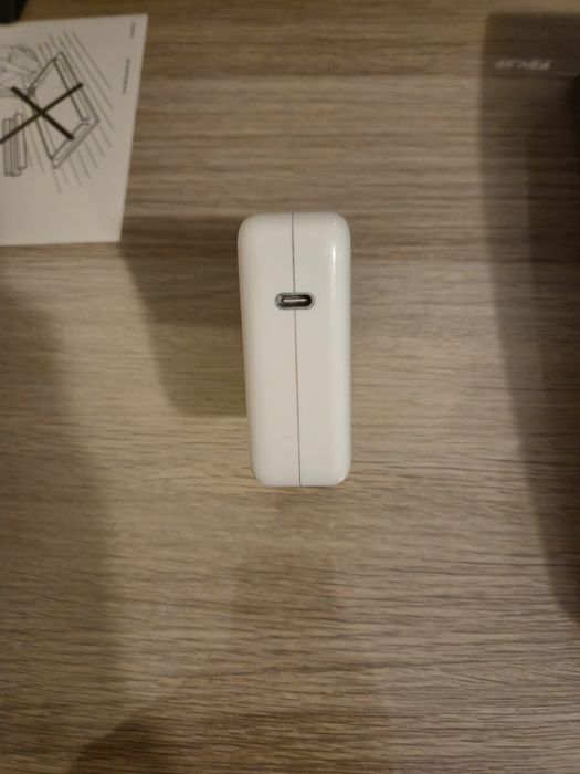 Carregador Apple 61W USB-C Power Adapter (A1718)