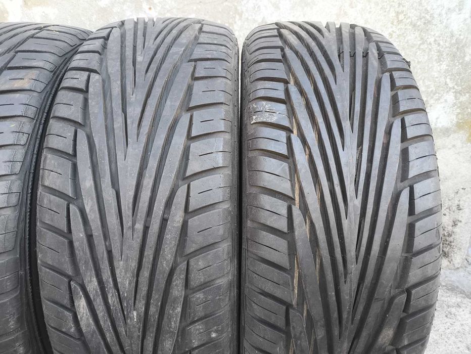 Opony kierunkowe  Uniroyal Rainsport  2  205/55 ZR 16 W