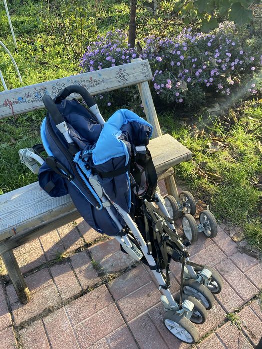 Дитяча коляска під ремонт