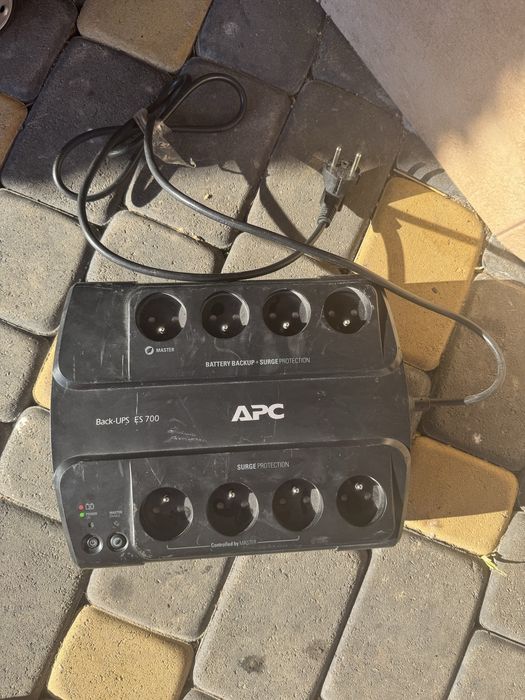 Безперебійник (Источник бесперебойного питания)