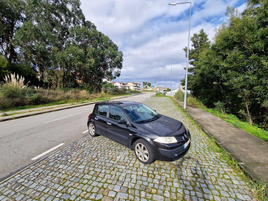 Renault Megane 2 dCi 1.5 (105cv) 250.00kms Versão “Luxe Privilège”