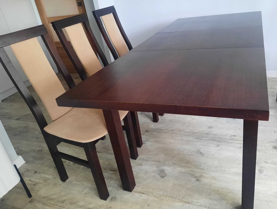 Stół rozkładany i 6 krzeseł