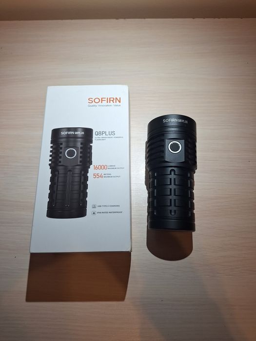 Latarka Sofirn Q8 Plus