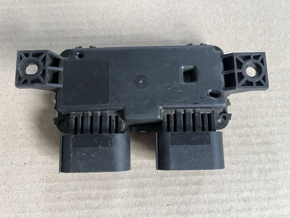 Блок керування дверима Sprinter 907/910