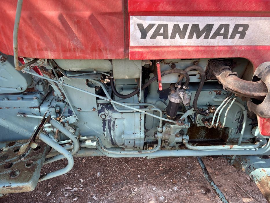 Trator Yanmar 3810D