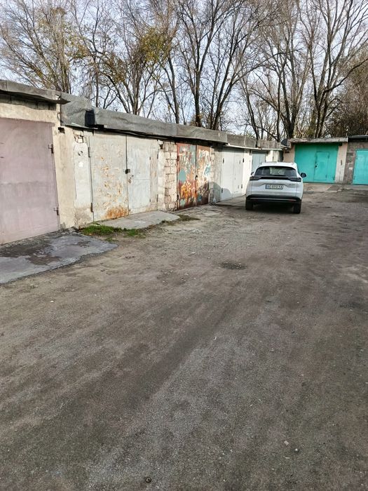 Продам, сдам гараж,кооператив Черёмушки