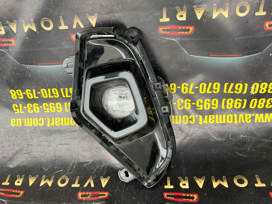 Решітка бампера ліва Toyota Rav 4 протитуманка Led Rav 4 52128-2290