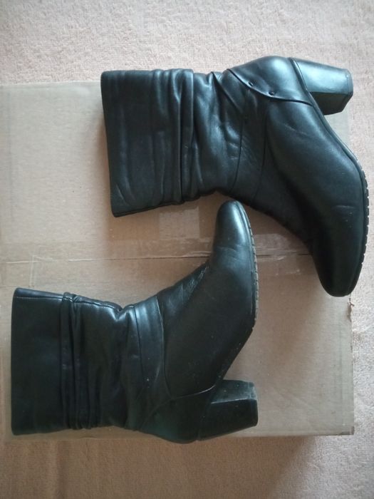 Чоботи з натуральної шкіри 38 розміру