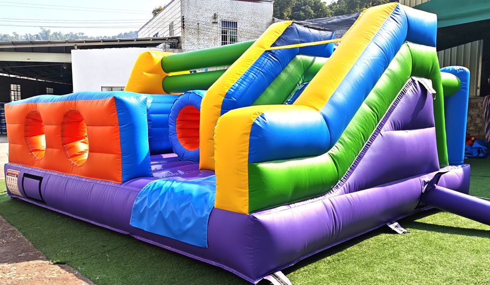 Insufláveis em lona profissional com motor