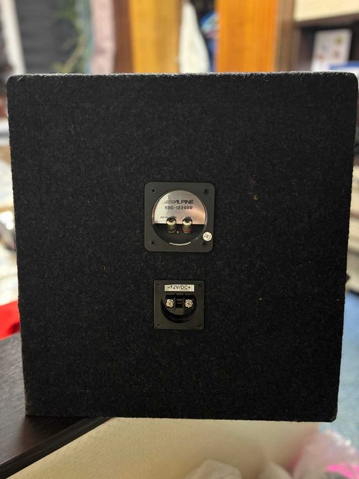 Автомагнитола / сабвуфер / динамики / усилители / Alpine / Tempo