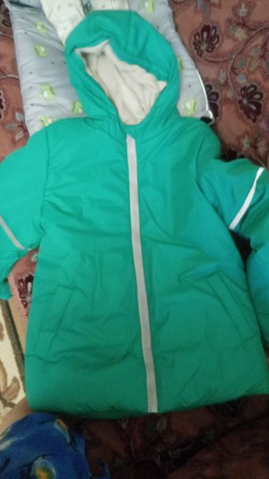 Продам новую куртку