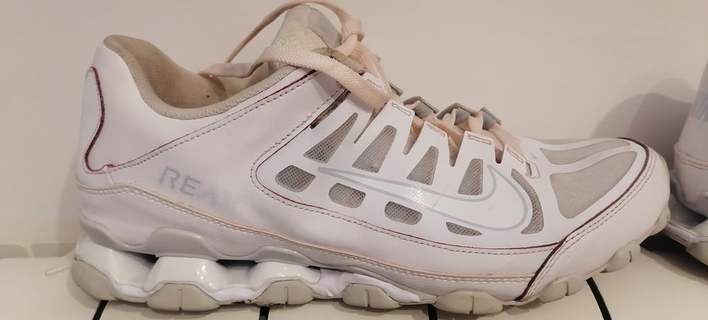 Nike reax roz.45 29cm