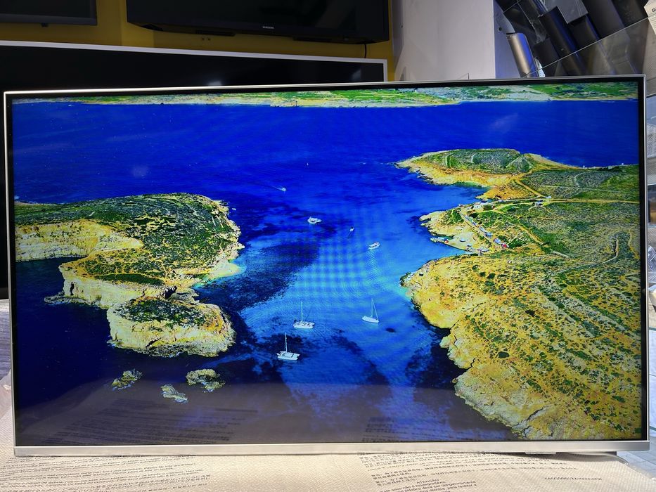 4K Philips 43”, 50” Ambilight 43PUS8507, 43PUS7303, 50PUS7334, Android TV