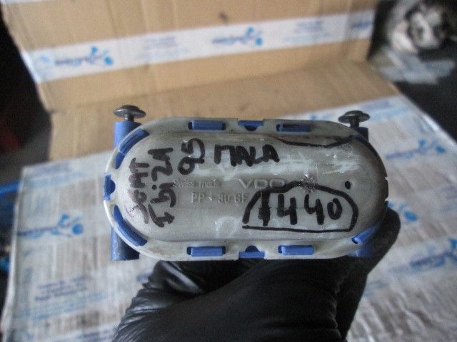 Fechadura / fecho da mala SEAT Ibiza II (6K1)