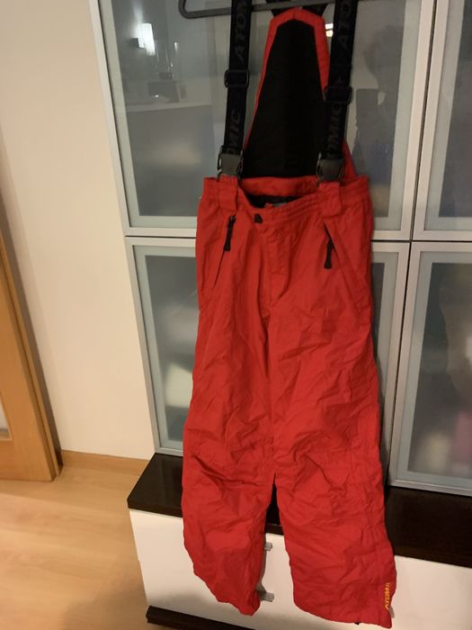 Fato senhora de ski . Marca Atómic