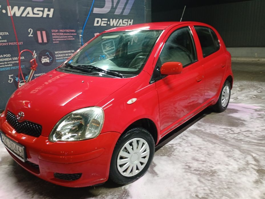 Sprzedam Toyota Yaris - tylko 117 000 km przebiegu.