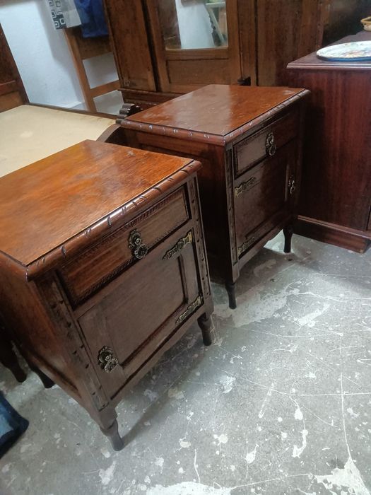 Mobília de quarto estilo antigo