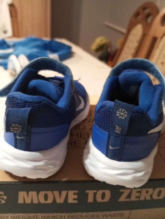 Buty chłopięce Nike 23.5