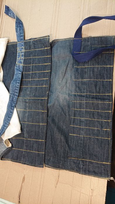 Незаменимая вещь для каждого хозяина. 
Два аккуратных, небольших и дов