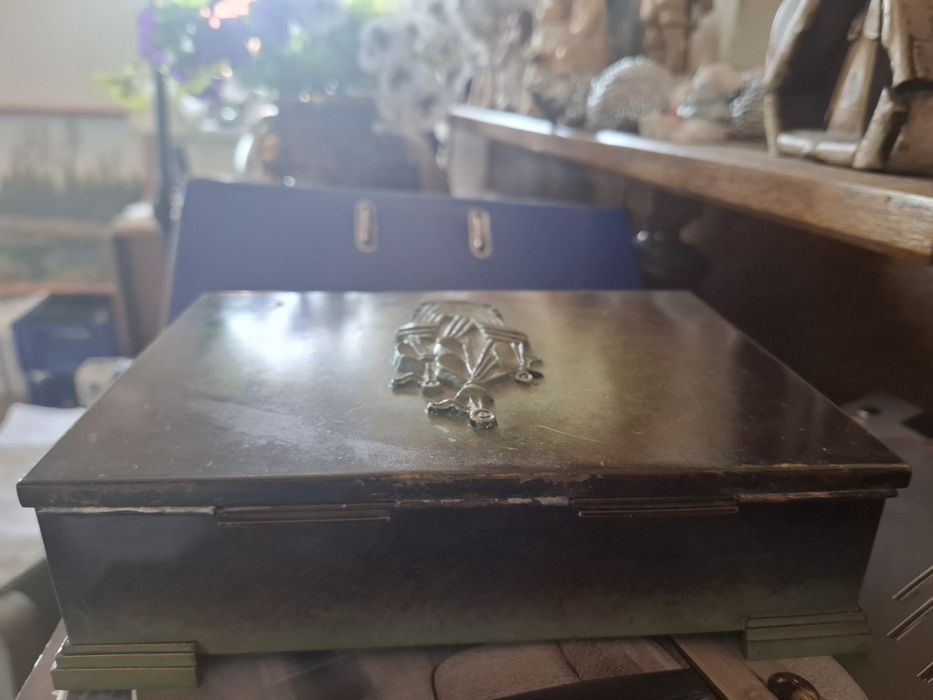 Metalowa szkatułka  vintage