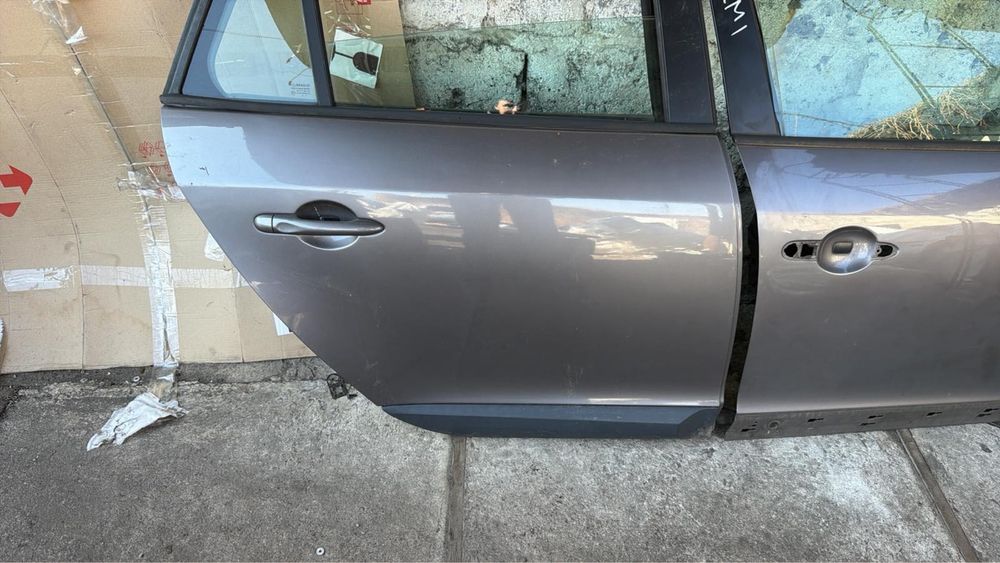 Двері Renault Megane 3 Меган 3 TEKNG праві ліві