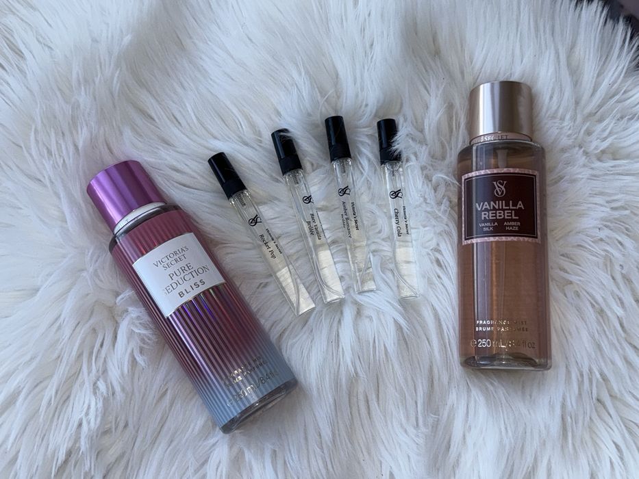 Розпив парфумованих спреїв Victoria’s Secret