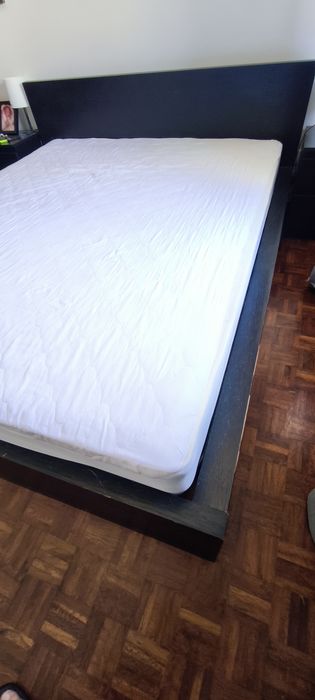 Cama de casal IKEA  + colchão