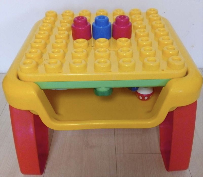 Розвиваюча іграшка,мультифункціональний столик піаніно chicco modo