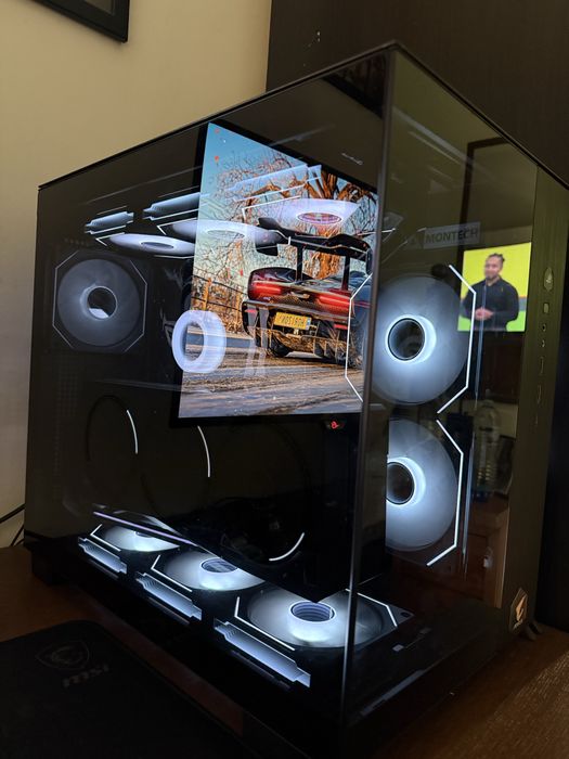 High-end gaming PC505772095706900480