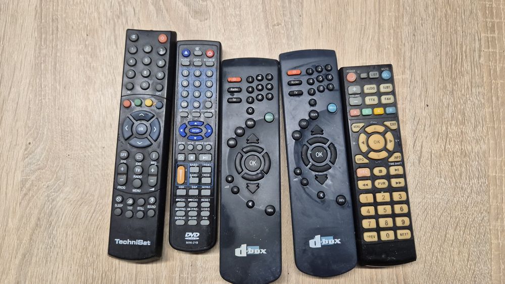 Stare piloty zdalnego sterowania RTV dekoder