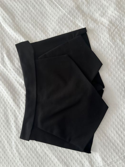 Saia calção preto zara