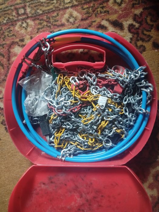 Продам ланцюги нові