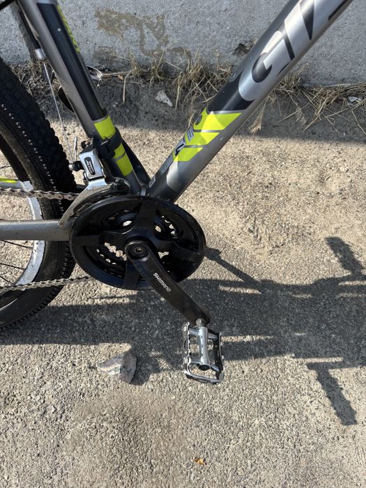 Продам велосипед Giant 27.5