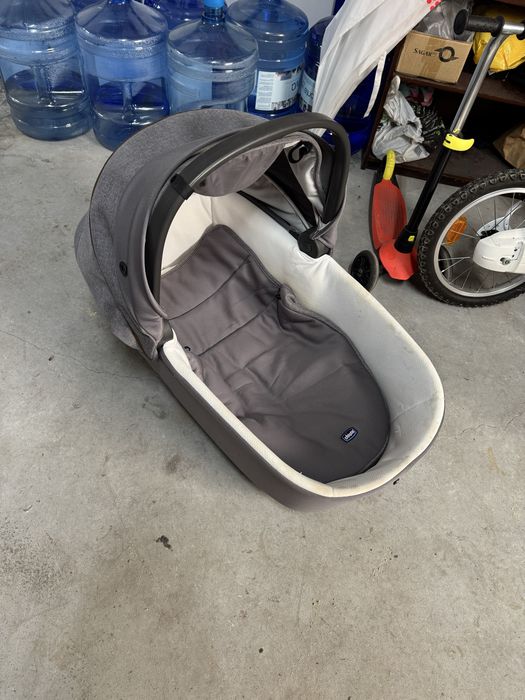 Carrinho de bebe chico trio