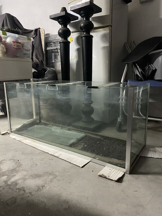 Aquario / terrário grande