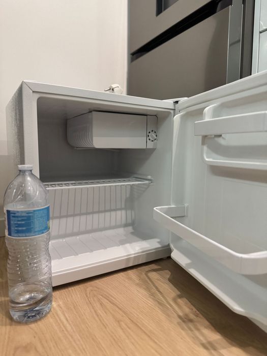 Minifrigorífico/ Frigobar “JOCEL”