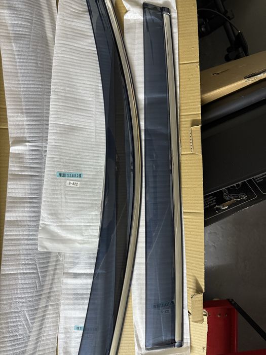 Вітровики Фольцваген туарег  нф