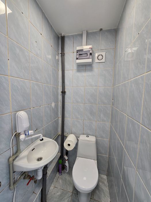 Domek  wolnostojący lokal  ul. Kozieniecka / Niepodległości ,Klimatyza