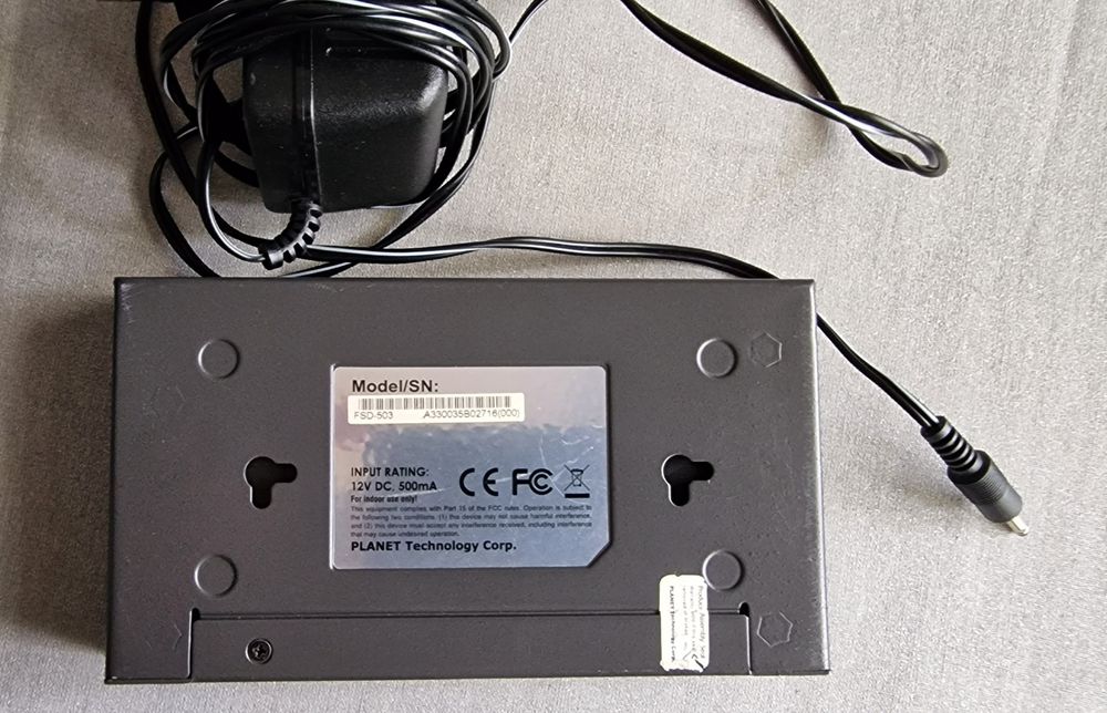 Switches Ethernet 10/100Mbps 5 portas