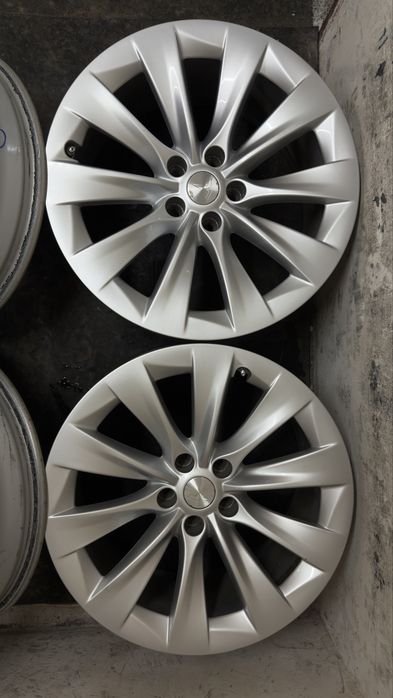 Felgi Aluminiowe 5x120 20” TESLA MODEL X Y Przód 9Jx20 Tył 10Jx20