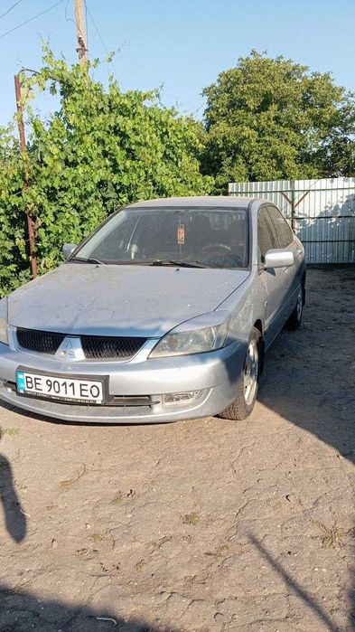 Автомобіль митсубиси лансер 9