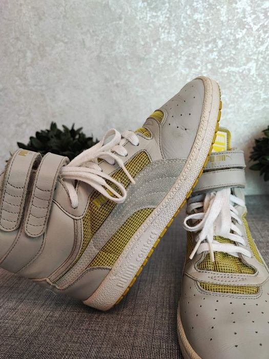 Кросівки/Puma/40 розмір
Кросівки в хорошому стані.Заміри стельки 26 см