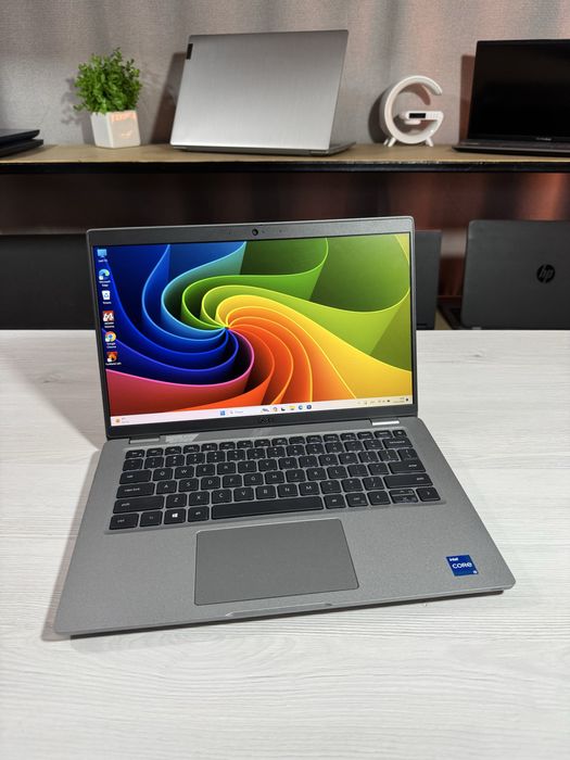 Ноутбук Dell Latitude 5421/i5-11400H/16 Gb/256 Gb/Intel UHD Graphics
